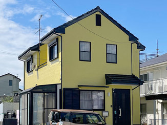 外壁・屋根リフォーム 雰囲気がガラッと変わった、黄色のオシャレな外壁